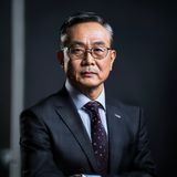 打光屁股技术总监王浩然的专业形象照，展现资深互联网技术专家的沉稳与专业气质